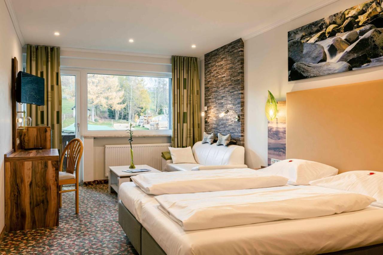 Landhotel Gruenwies -Bonsai-Wellness Garni (Adults Only) Lohberg Exterior photo