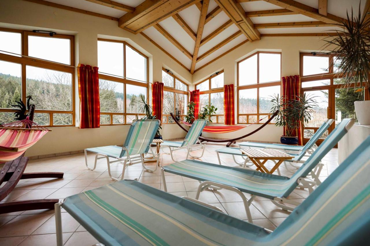 Landhotel Gruenwies -Bonsai-Wellness Garni (Adults Only) Lohberg Exterior photo